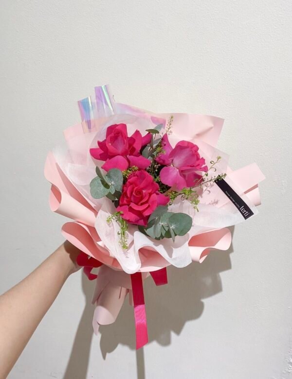 Triplet Rose Bouquet - Image 7