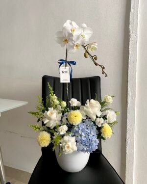 Adore You Vase