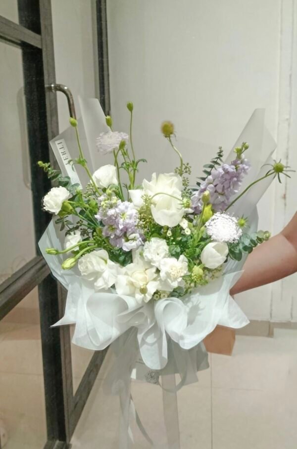 Spring Tulip Bouquet - Image 4