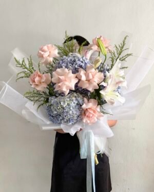 blue hydrangea and lily bouquet, buket bunga hydrangea biru dan lily pink