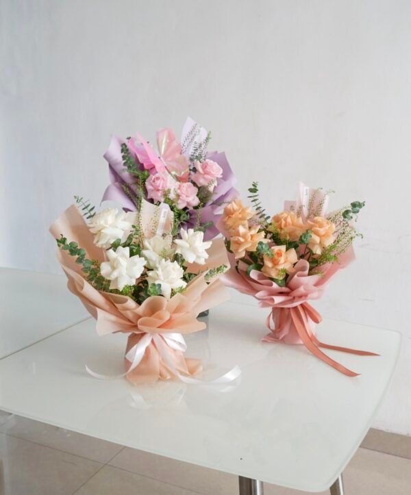 5 Rose Bouquet - Image 2