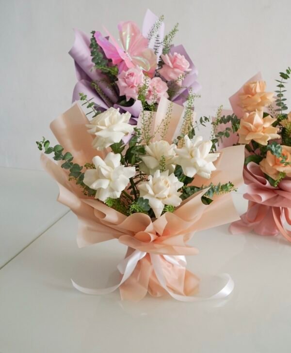 5 Rose Bouquet - Image 3