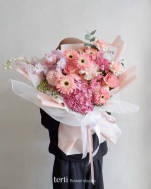 Sweet Pink Bouquet Large