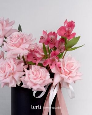 Sweet Rose Round Box