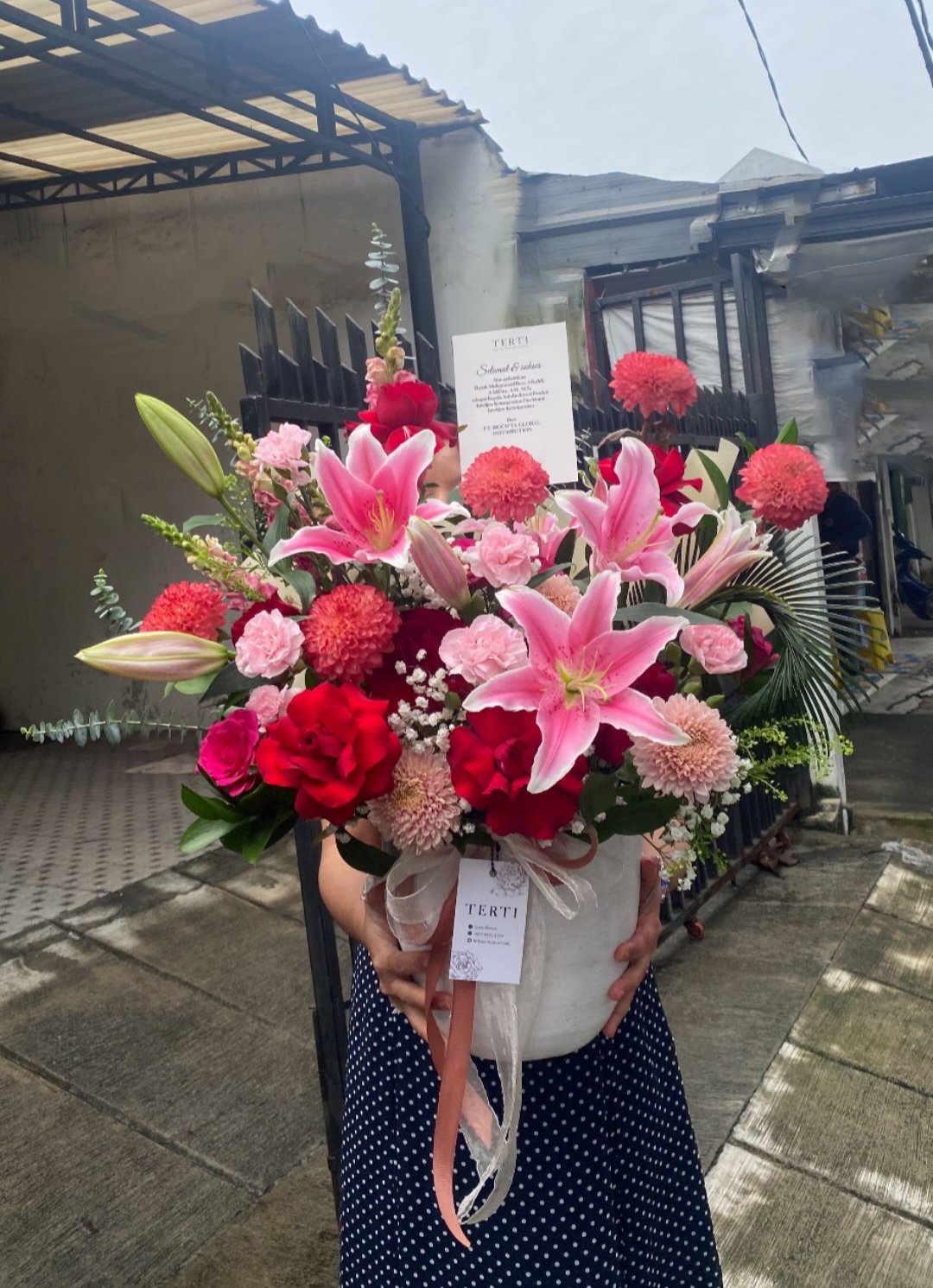 Extra Large Vase Arrangement - Image 4