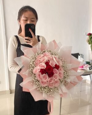 Classic Round Rose Bouquet [Semi Import] - Large
